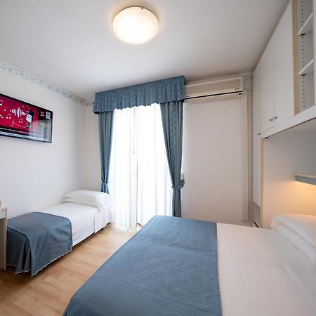 Hotel Laurin Lido di Jesolo Esterno foto