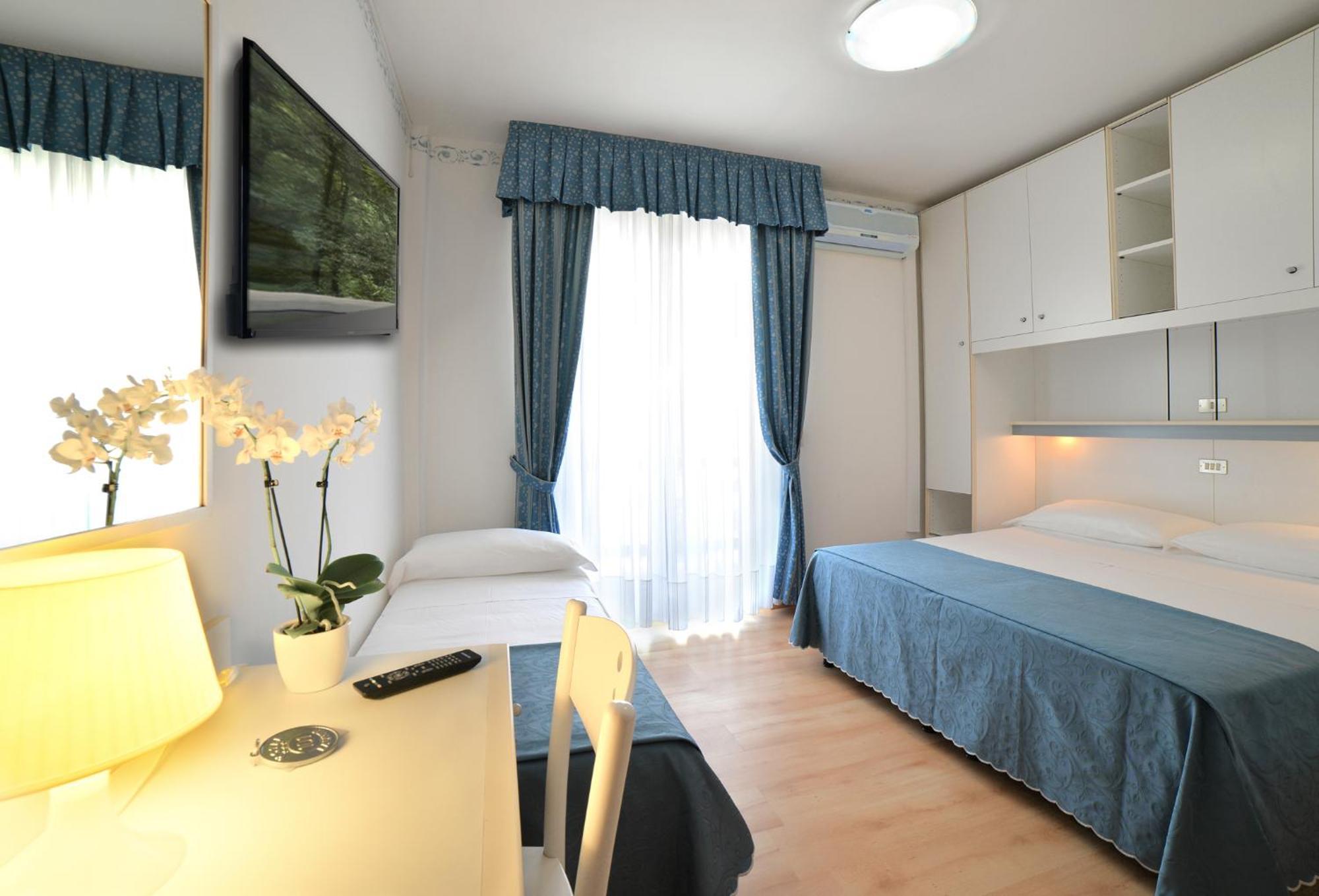 Hotel Laurin Lido di Jesolo Esterno foto
