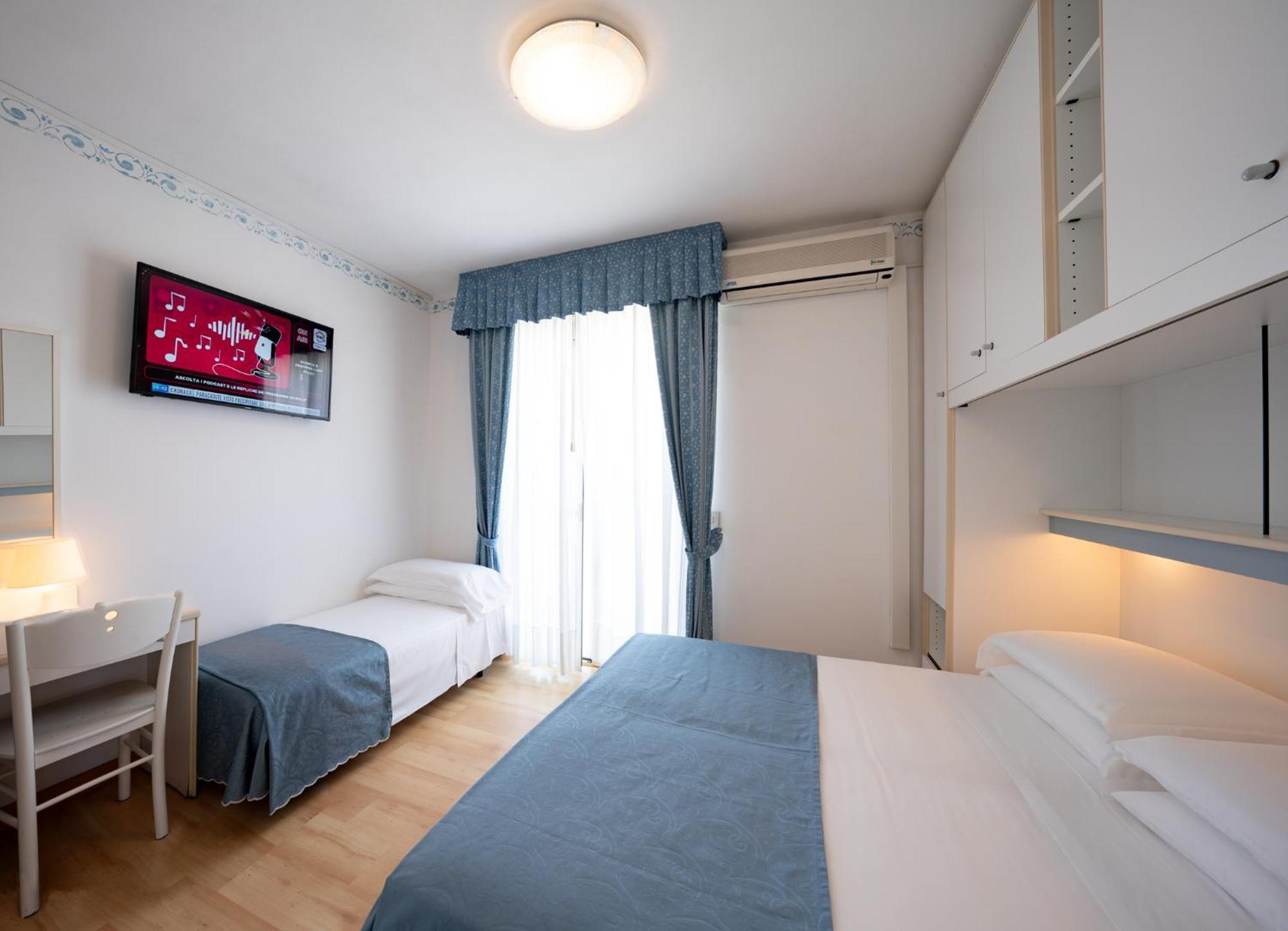 Hotel Laurin Lido di Jesolo Esterno foto