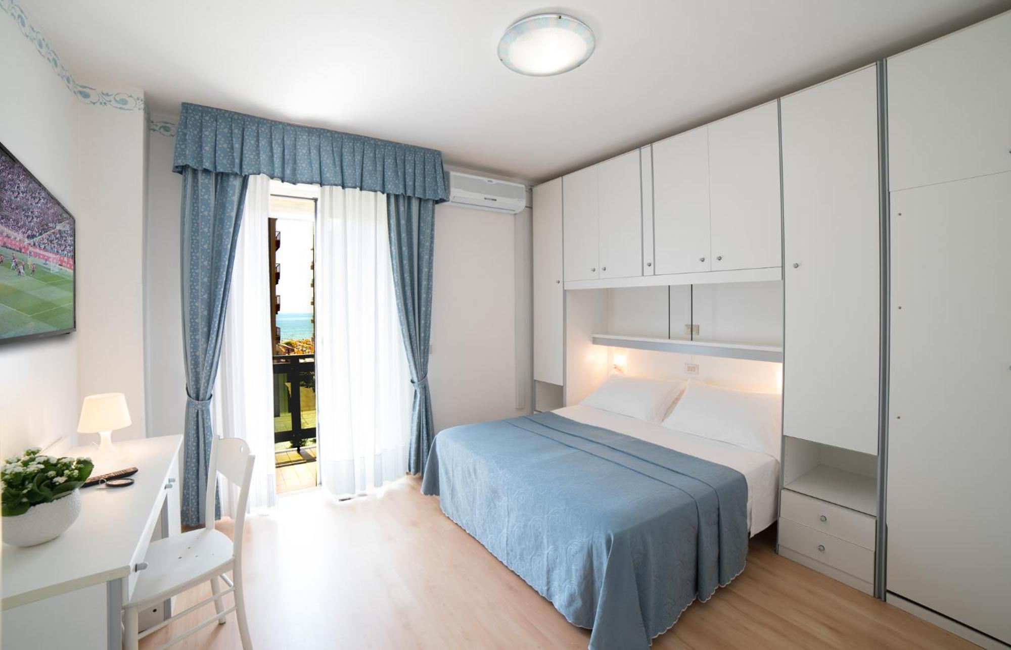 Hotel Laurin Lido di Jesolo Esterno foto